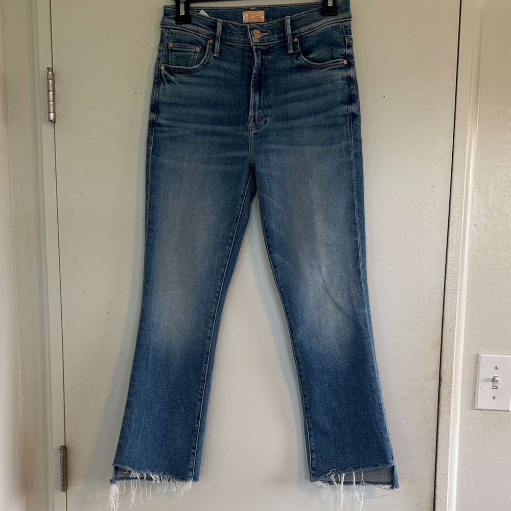 MOTHER Cropped Ankle Jeans in Classic Blue